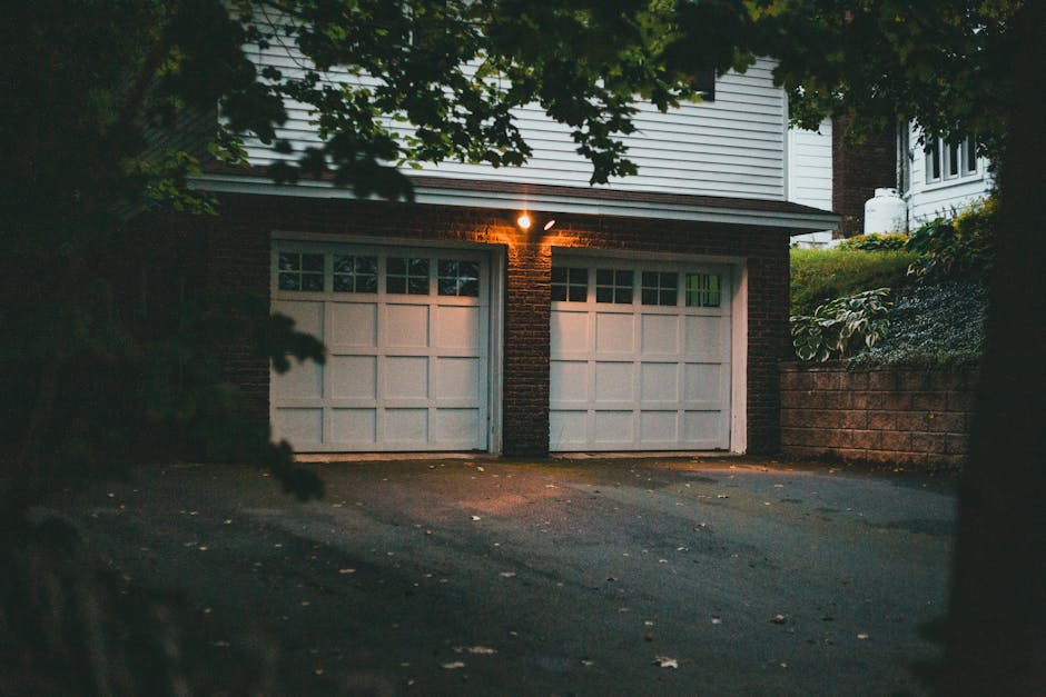 questions to ask a garage door company before hiring