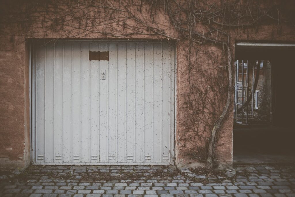 modern residential garage door with curb appeal in a suburban Okanagan neighborhood - how to choose a reliable garage door