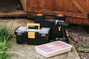 DIY vs professional garage door repair comparison
